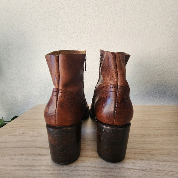 Free Bird by Steven Salt side zip ankle boot, Size 9 - Picture 8 of 15